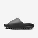 Yeezy Slide Onyx–Clássico