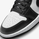 Air Jordan 1 Mid Panda–Elegante