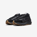 Sacai x VaporWaffle Black and Gum–Exclusivo