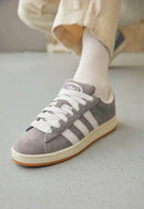 Campus 00s Grey White–Cinza Urbano